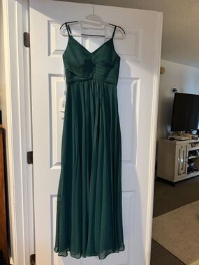 Emerald Green Spaghetti-Strap Evening Dress